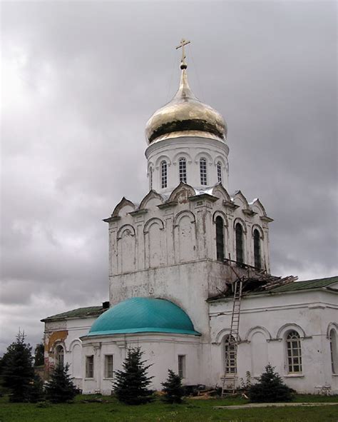 Исторический шедевр архитектуры - Александровский собор