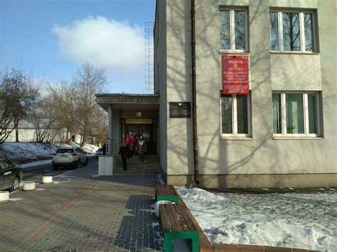 Находится в удобном месте Минска - Минский медицинский колледж