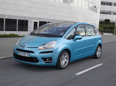 Основная информация о модели Citroen C4 Picasso