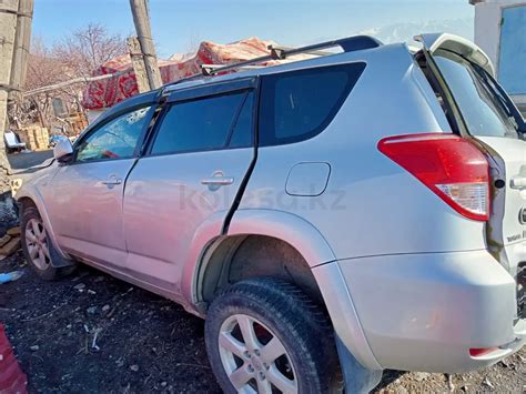 Особенности устройства и размещение двигателей в моделях Toyota RAV4 2006 года