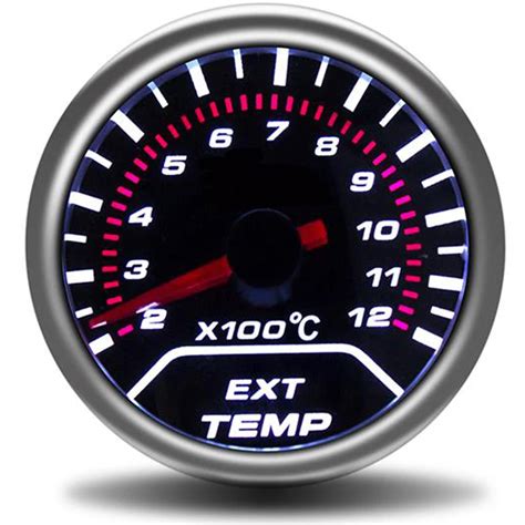 Причудливое расположение измерителя температуры в Mazda 3