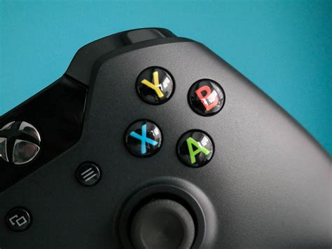 Различные модели контроллеров Xbox и расположение кнопки L