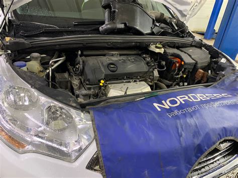 Расположение сенсора взрыва в автомобиле Citroen C4